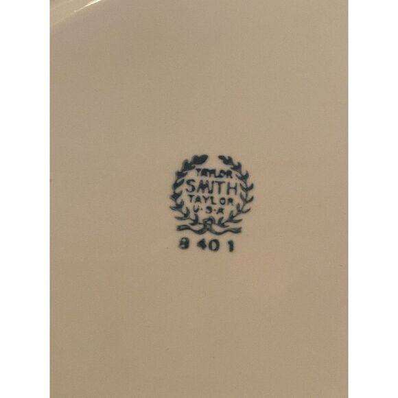 Set Of 2 Taylor Smith Taylor DINNER PLATEs with Gold Flowers Golden Floral  USA - Picture 5 of 5